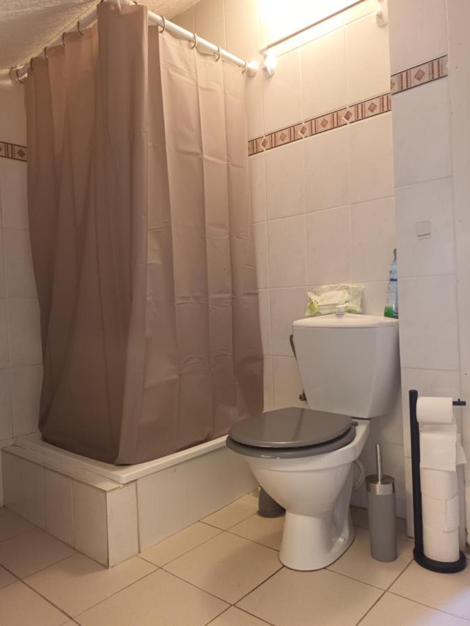 The Studio Apartment Saint-Nicolas  Luaran gambar