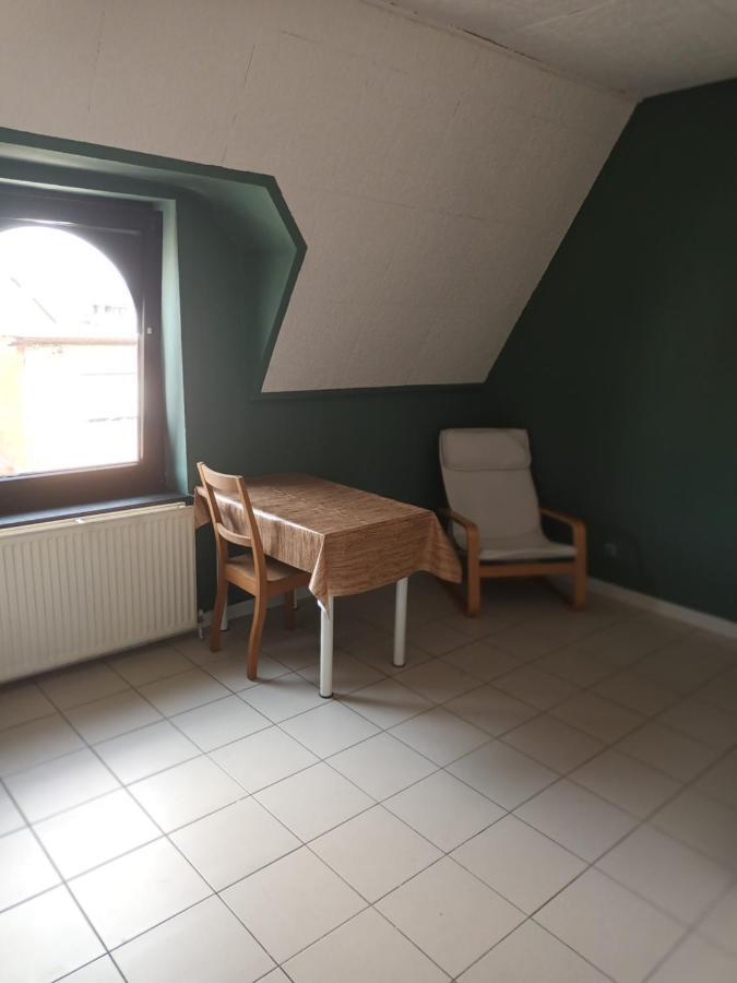 The Studio Apartment Saint-Nicolas  Luaran gambar
